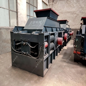 2PG1208大型半自動液壓對輥制砂機發貨