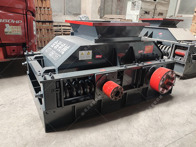 時產(chǎn)100噸齒輥破碎機(jī)廠家哪個實力強(qiáng)？